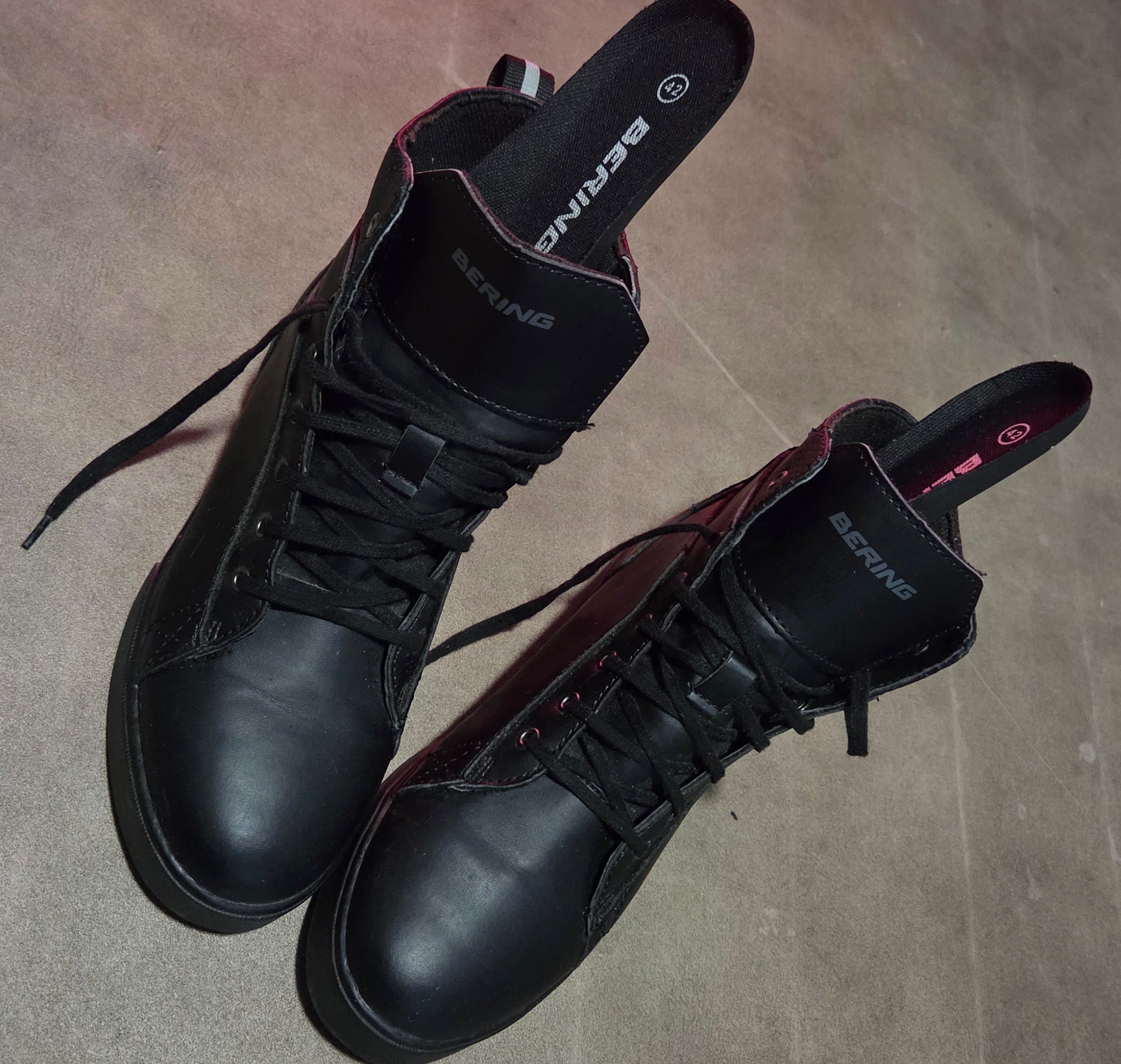 Paire de bottes moto marque BERING homme