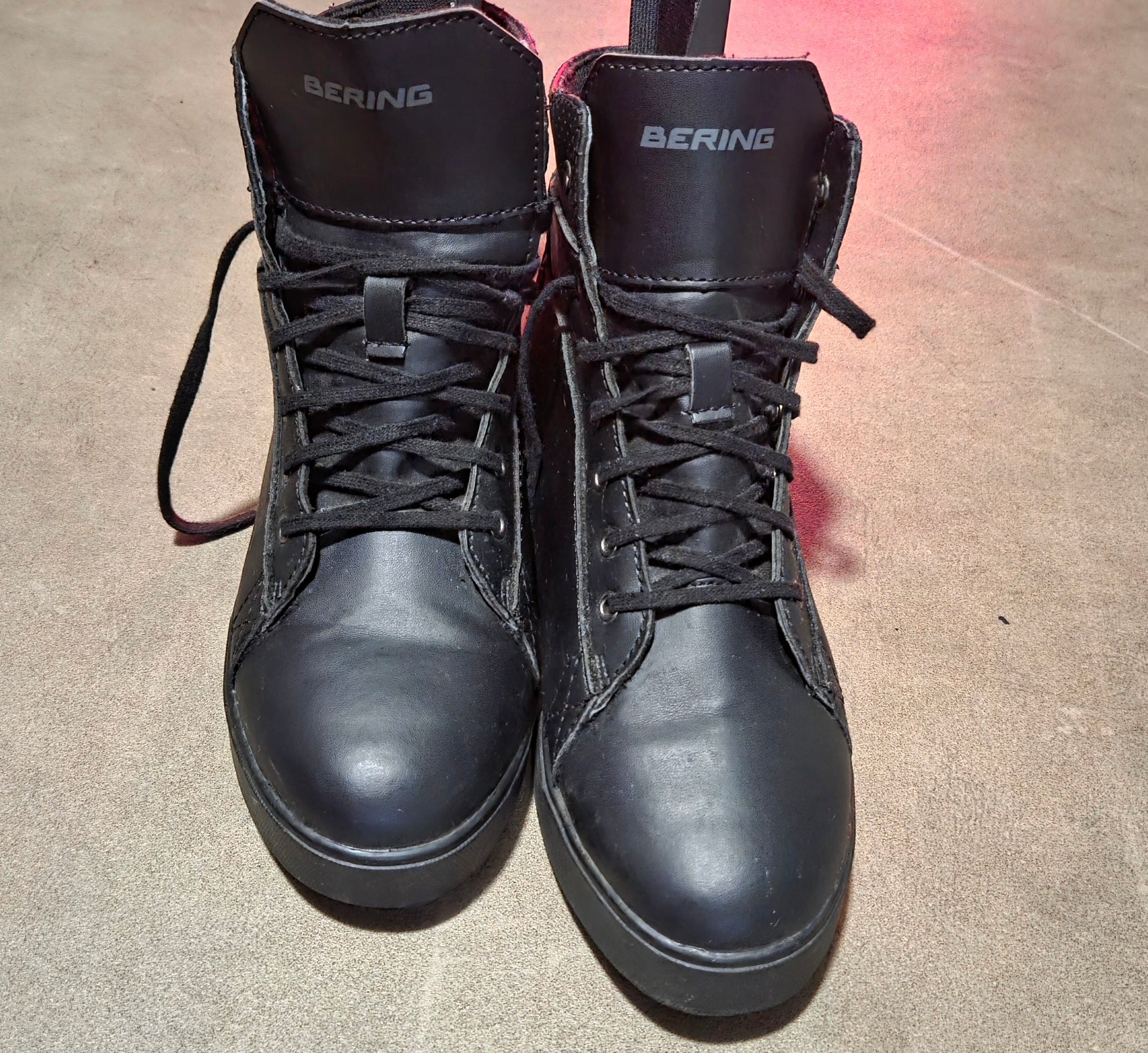 Paire de bottes moto marque BERING homme